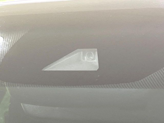 �y�g���^�Z�[�t�e�B�Z���X�z���s���ɑO���̎ԗ�����F�����A�Փ˂������Ȏ��͌x��ƃu���[�L�ŏՓˉ���Ɣ�Q�y�����A�V�X�g�B�����S�Ƀh���C�u�����y���݂��������܂��B