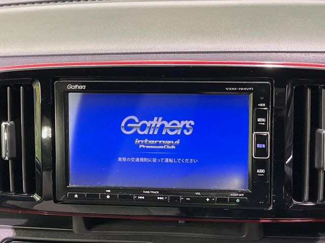 �y�����i�r�z�l�C�̏����i�r�𑕔����Ă���܂��B�i�r�̎g���₷���͂������A�I�[�f�B�I�@�\���[��!�L�����v�◷�s�͂������A�ʋ΂┃�����ȂǕ��i�̃h���C�u���y�����Ȃ�͂���