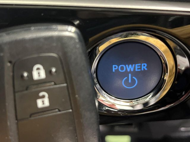 �y�X�}�[�g�L�[�z�J�o����|�P�b�g�ɓ��ꂽ�܂܂ł��h�A�̎{���E�������\�ȃX�}�[�g�L�[�𑕔��B�G���W���̃I���E�I�t�����J�M�����o���K�v����������Ƃ��Ă��֗��ł���