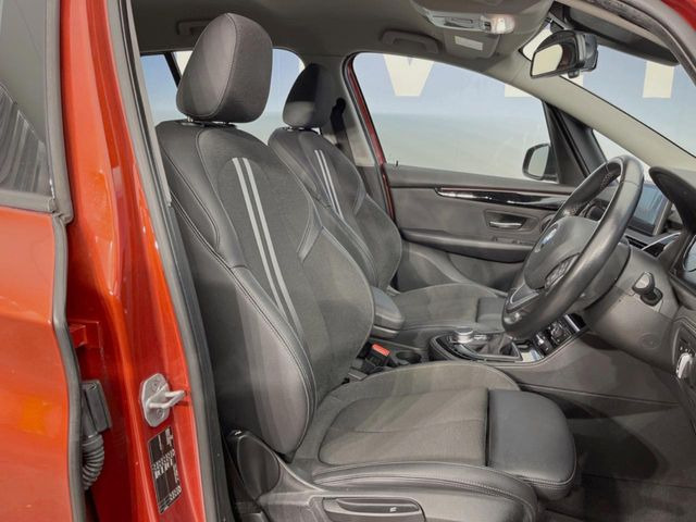 ●シートの使用感:破れ・へたりも少なく、ご覧の通りきれいな状態を維持しております。また、室内クリーニング・コーティングもご用命いただけます。