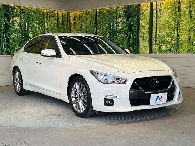 高透明度のガラス皮膜で撥水はもちろん、上質なツヤ・光沢を実現。紫外線や酸性雨から大切な愛車を保護し、色あせ・劣化を防止。「弾スプラッシュコート」、「弾プリミッサコート」からお選びいただけます。