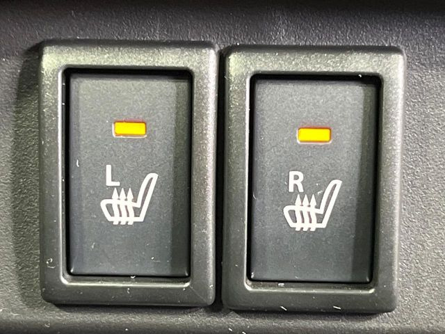 【シートヒーター】寒い日に重宝するシートヒーター!エアコンより早く温まってくれるので寒がりの人も安心ですね♪エアコンの温風は乾燥するから苦手、という方にもをおすすめです。