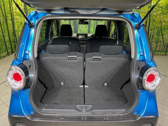 普段のお買い物や通勤、送迎等に十分な荷室スペースを確保しております。セカンドシートを倒すと、大きな荷物の積載も可能です♪