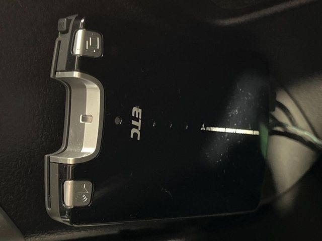 【ETC】高速道路の料金所をストレスなく通過!話題のスポットやサービスエリアに多い「スマートIC」利用時は必須のアイテムです。当店でセットアップを実施、ご納車当日からすぐにご利用いただけます!