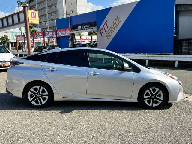 �O���[�v���݌ɐ�200��ȏ�!!�L�x�ȍ݌ɂ̒����炨�q�l�ɂ҂�����Ȉ�������Ă������܂�!!