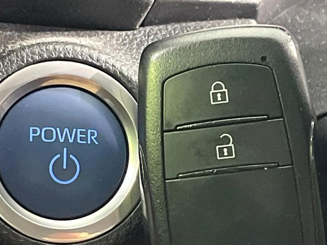 �y�X�}�[�g�L�[�z�J�o����|�P�b�g�ɓ��ꂽ�܂܂ł��h�A�̎{���E�������\�ȃX�}�[�g�L�[�𑕔��B�G���W���̃I���E�I�t�����J�M�����o���K�v����������Ƃ��Ă��֗��ł���