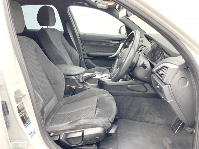 ●シートの使用感:破れ・へたりも少なく、ご覧の通りきれいな状態を維持しております。また、室内クリーニング・コーティングもご用命いただけます。