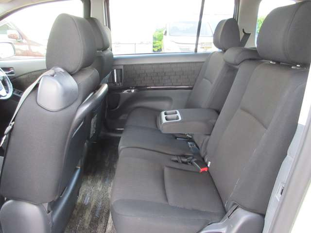 K&Kモータース長岡の在庫をご覧いただき、ありがとうございます!☆店頭に展示していない場合もございますので、お手数ですが、ご来店いただく際は事前に連絡をお願いいたします。お車を準備してお待ちしております