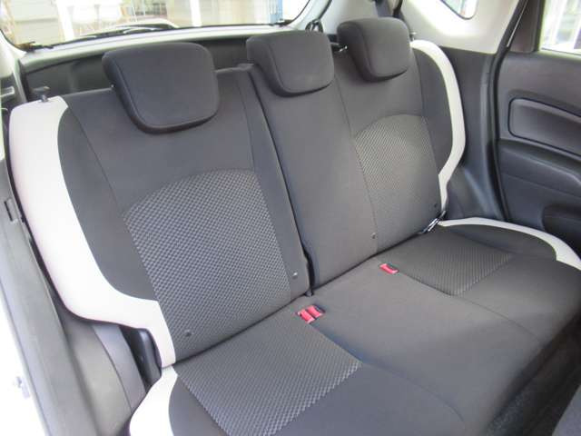 K&Kモータース長岡の在庫をご覧いただき、ありがとうございます!☆店頭に展示していない場合もございますので、お手数ですが、ご来店いただく際は事前に連絡をお願いいたします。お車を準備してお待ちしております