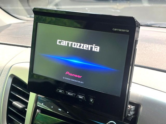 【ナビゲーション】使いやすいナビで目的地までしっかり案内してくれます。各種オーディオ再生機能も充実しており、お車の運転がさらに楽しくなります!!