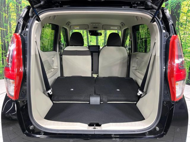 普段のお買い物や通勤、送迎等に十分な荷室スペースを確保しております。セカンドシートを倒すと、大きな荷物の積載も可能です♪