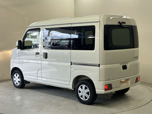 �l�C�̎Ԏ킪�����낢!�e���[�J�[ �ŐV�l�C�Ԃ����C���i�b�v!���ĐG���đI�ׂ�W����ł�!