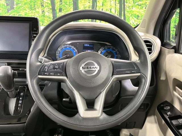 【ステアリングスイッチ】運転中、前方から目線をそらすことなく、オーディオ等の操作が可能な便利機能!安心&快適なドライブを演出してくれます♪