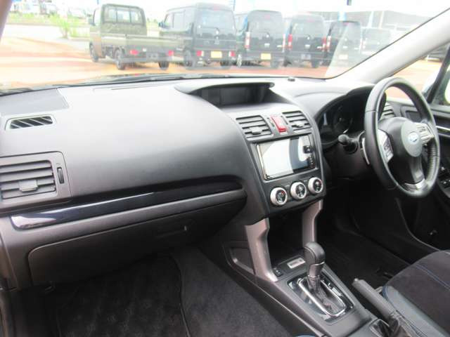 K&Kモータース長岡の在庫をご覧いただき、ありがとうございます!☆店頭に展示していない場合もございますので、お手数ですが、ご来店いただく際は事前に連絡をお願いいたします。お車を準備してお待ちしております