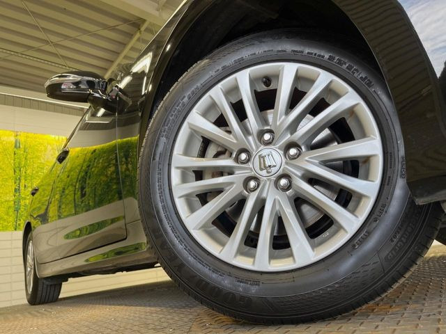 �y����16�C���`�A���~�z�C�[���z�O�ςɃ}�b�`���������A���~�z�C�[���𑕒����Ă���܂��B�e��ЊO�A���~�z�C�[����A�X�^�b�h���X�^�C�����戵�����Ă���܂��B���񂲑��k����������