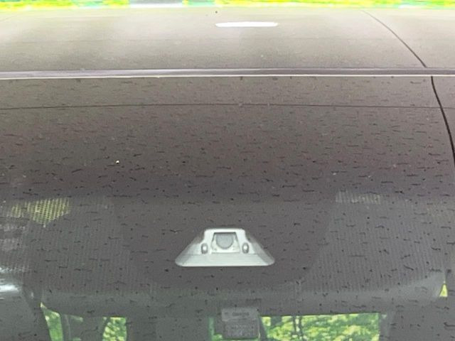 �y�z���_�Z���V���O�z���s���ɑO���̎ԗ�����F�����A�Փ˂������Ȏ��͌x��ƃu���[�L�ŏՓˉ���Ɣ�Q�y�����A�V�X�g�B�����S�Ƀh���C�u�����y���݂��������܂��B