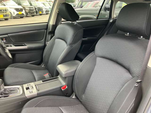 運転性助手席きれいです!