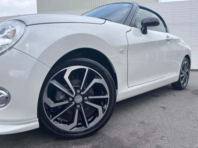 �y�����I�v�V����16�C���`�A���~�z�C�[���z�����I�v�V�����z�C�[���𑕒��B���s���\�̌���ɉ����A�O�ς����X�^�C���b�V���ɂȂ��Ă��܂��B