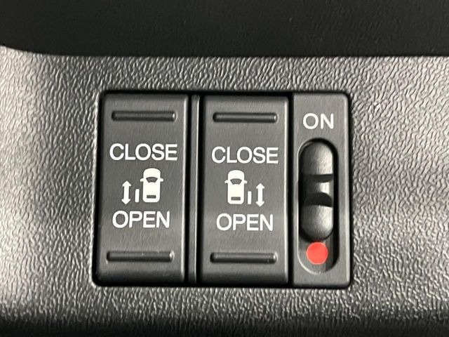 �y�����p���[�X���C�h�h�A�z�X�}�[�g�L�[��^�]�Ȃ̃X�C�b�`�Ō�ȗ����X���C�h�h�A�̊J���\���d��������͂����ăh�A���J����K�v�������A�����Ȃ��q�l�ł��ȒP�ɊJ���߂ł����K�ł���