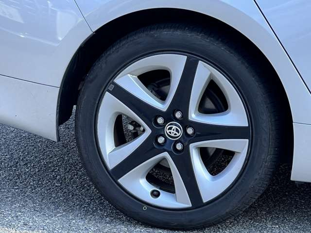 ���Ђ́A���q���܂̃j�[�Y�ɂ������o����悤�A�L�x�ȎԎ����葵���Ă���܂��B����芷���̍ۂ��A����A��낵�����肢�������܂��B