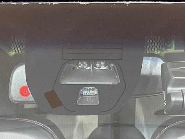 �y�V�e�B�u���[�L�A�N�e�B�u�V�X�e���z�ᑬ���s���ɑO���̎ԗ�����F�����A�Փ˂������Ȏ��͌x��ƃu���[�L�ŏՓˉ���Ɣ�Q�y�����A�V�X�g�B�����S�Ƀh���C�u�����y���݂��������܂��B