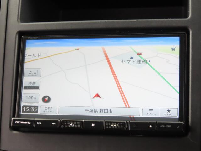 メモリーナビ装備で、知らない場所もあっという間に検索♪ちょっとしたお出かけや旅行もこれでバッチリですね。