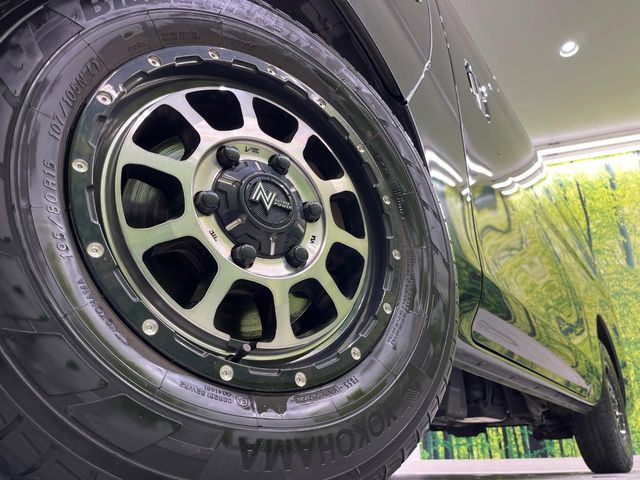 �y15�C���`�A���~�z�C�[���z�O�ςɃ}�b�`�����A���~�z�C�[���𑕒����Ă���܂��B�e��A���~�z�C�[����A�X�^�b�h���X�^�C�����戵�����Ă���܂��B���񂲑��k����������