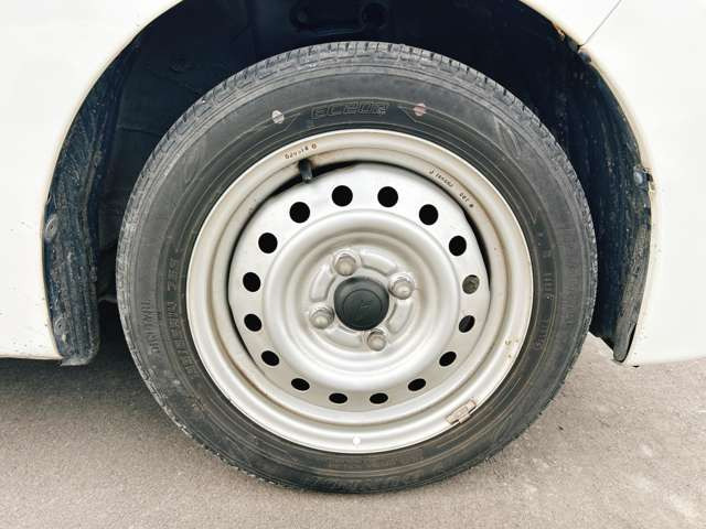 お好みのアルミホイールへのカスタムもお答えいたします!ご希望の際には当店スタッフまでお気軽にご相談下さい♪