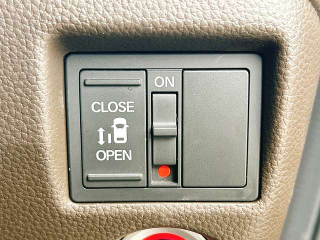 �y�d���X���C�h�h�A�z�h�A�̊J�������^�b�`�ōs�����Ƃ��ł��܂����֗��ȋ@�\�̈�ł��ˁ�