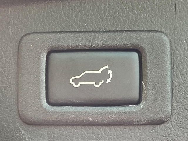 �y�p���[�o�b�N�h�A�z�X�}�[�g�L�[��^�]�Ȃ̃{�^�������������Ń��A�Q�[�g�������ŊJ���܂�!�ו��������Ă��鎞��A�����ʒu�ɂ���o�b�N�h�A��߂�ۂɕ֗��ȋ@�\�ł���