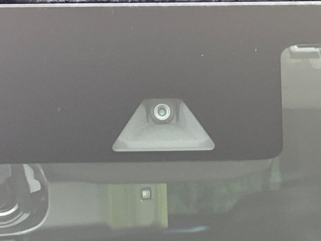 �y�G�}�[�W�F���V�[�u���[�L�z���s���ɑO���̎ԗ�����F�����A�Փ˂������Ȏ��͌x��ƃu���[�L�ŏՓˉ���Ɣ�Q�y�����A�V�X�g�B�����S�Ƀh���C�u�����y���݂��������܂��B