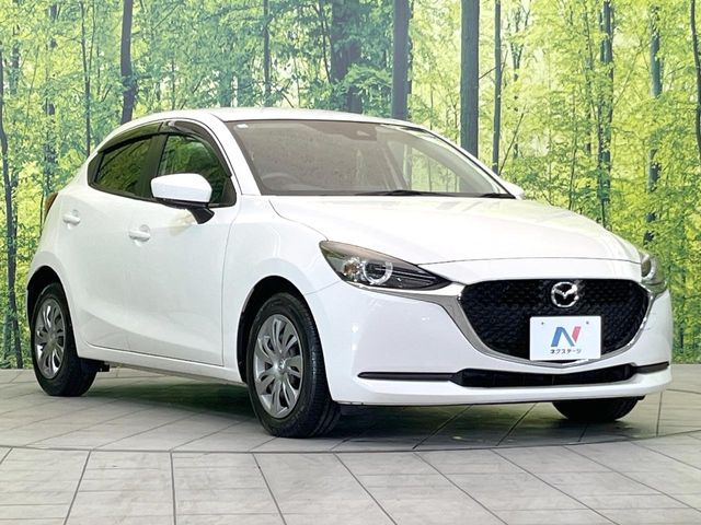 高透明度のガラス皮膜で撥水はもちろん、上質なツヤ・光沢を実現。紫外線や酸性雨から大切な愛車を保護し、色あせ・劣化を防止。「弾スプラッシュコート」、「弾プリミッサコート」からお選びいただけます。