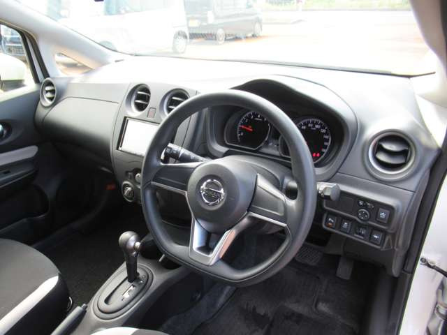 K&Kモータース長岡の在庫をご覧いただき、ありがとうございます!☆店頭に展示していない場合もございますので、お手数ですが、ご来店いただく際は事前に連絡をお願いいたします。お車を準備してお待ちしております