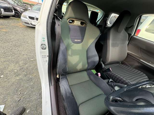 �������劽�}�ł��B���O�ւ̔[�Ԃ��Ή����Ă���܂��̂ł��C�y�ɂ��₢���킹���������B