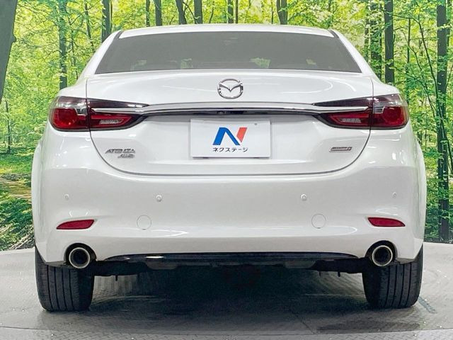 安心の最長10年・走行無制限保証(有償)をご用意。保証内容も充実はもちろん、無料点検&オイル交換や、年中無休の全国・24時間ロードサービスも付帯されておりますのでご安心下さい。