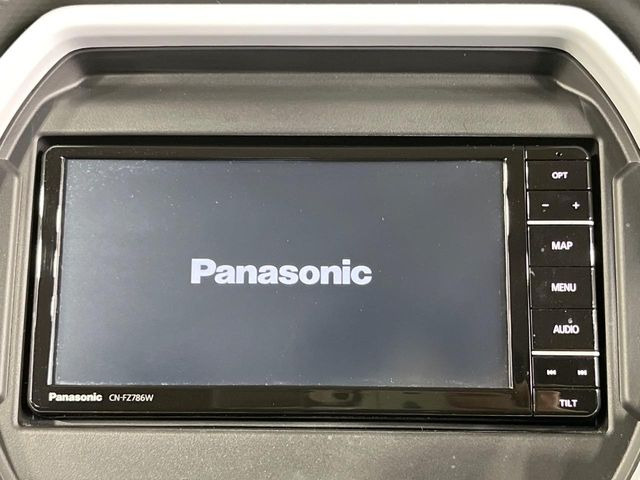 【ナビゲーション】使いやすいナビで目的地までしっかり案内してくれます。各種オーディオ再生機能も充実しており、お車の運転がさらに楽しくなります!!