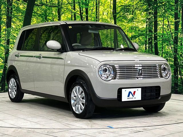 高透明度のガラス皮膜で撥水はもちろん、上質なツヤ・光沢を実現。紫外線や酸性雨から大切な愛車を保護し、色あせ・劣化を防止。「弾スプラッシュコート」、「弾プリミッサコート」からお選びいただけます。