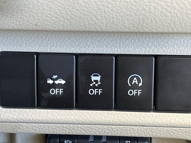 �y�X�Y�L �Z�[�t�e�B�T�|�[�g�z���s���ɑO���̎ԗ�����F�����A�Փ˂������Ȏ��͌x��ƃu���[�L�ŏՓˉ���Ɣ�Q�y�����A�V�X�g�B�����S�Ƀh���C�u�����y���݂��������܂��B