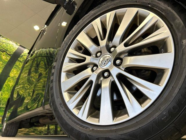 �y����18�C���`�A���~�z�C�[���z�O�ςɃ}�b�`���������A���~�z�C�[���𑕒����Ă���܂��B�e��ЊO�A���~�z�C�[����A�X�^�b�h���X�^�C�����戵�����Ă���܂��B���񂲑��k����������