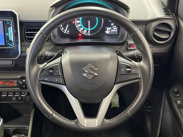 �y�����v�����X�e�A�����O�z�㎿�Ȋv���g�p���邱�ƂŁA��ɂ����������݂ƂĂ��^�]���₷���n���h���ł���