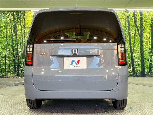 安心の最長10年・走行無制限保証(有償)をご用意。保証内容も充実はもちろん、無料点検&オイル交換や、年中無休の全国・24時間ロードサービスも付帯されておりますのでご安心下さい。