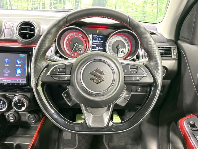 �y�����v�����X�e�A�����O�z�㎿�Ȋv���g�p���邱�ƂŁA��ɂ����������݂ƂĂ��^�]���₷���n���h���ł���