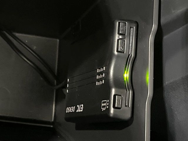 【ETC】高速道路の料金所をストレスなく通過!話題のスポットやサービスエリアに多い「スマートIC」利用時は必須のアイテムです。当店でセットアップを実施、ご納車当日からすぐにご利用いただけます!