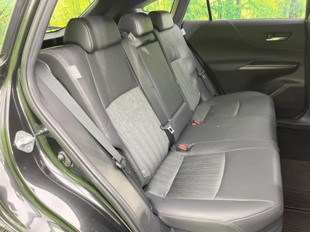 後部座席も気になる運転席シート廻りは使用感も少なく、良好な状態となっています。前オーナー様が丁寧に使っていたことがよくわかりますね。ようなキズ・汚れやへたり等、大きなダメージはなく、良好な状態です。