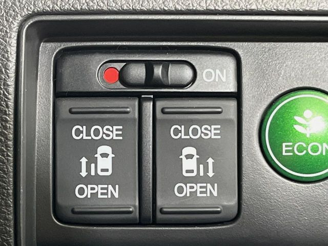 �y�����p���[�X���C�h�h�A�z�X�}�[�g�L�[��^�]�Ȃ̃X�C�b�`�Ō�ȗ����X���C�h�h�A�̊J���\���d��������͂����ăh�A���J����K�v�������A�����Ȃ��q�l�ł��ȒP�ɊJ���߂ł����K�ł���