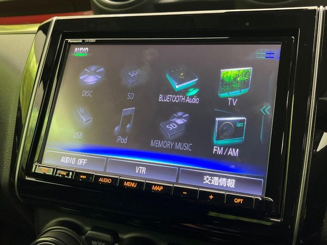 �y�����i�r�z�l�C�̏����i�r�𑕔����Ă���܂��B�i�r�̎g���₷���͂������A�I�[�f�B�I�@�\���[��!�L�����v�◷�s�͂������A�ʋ΂┃�����ȂǕ��i�̃h���C�u���y�����Ȃ�͂���