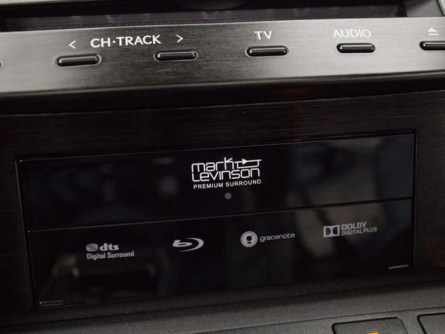 マークレビンソンプレミアムサウンドシステム!そのクリアで迫力あるサウンドにより、オーディオブランドとして名高いブランドです!まるでコンサートホールのような臨場感を味わえます!!