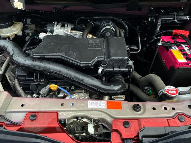 親切・丁寧な専門メカニックスタッフが応対!・車検・点検整備・事故等の修理などアフターサービスも安心。お車のカスタマイズもネクステージのサービススタッフまでご相談ください!