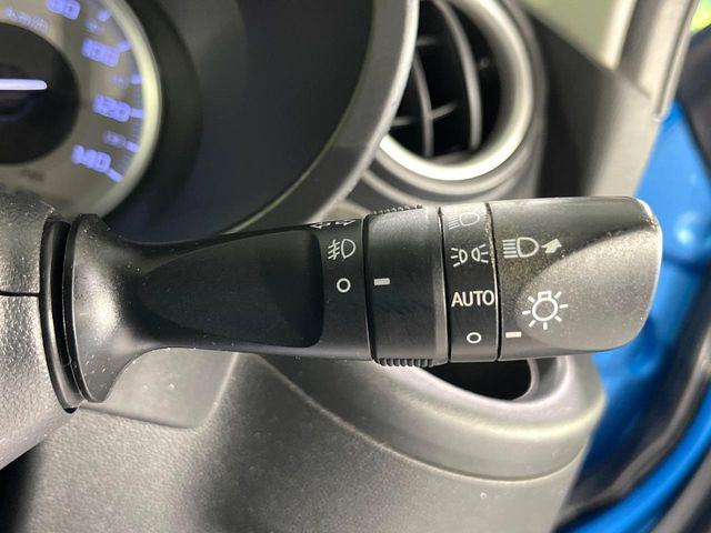 �y�I�[�g���C�g�z����̖��邳�ɉ����Ď����Ńw�b�h���C�g�̓_���E�������ł���@�\�ł�!���C�g�̕t���Y��E�����Y��Ȃǂ������Ȃ�A�J�̓���[���̑��s�����S!�g���l���ʉߎ����֗��ł��ˁ�