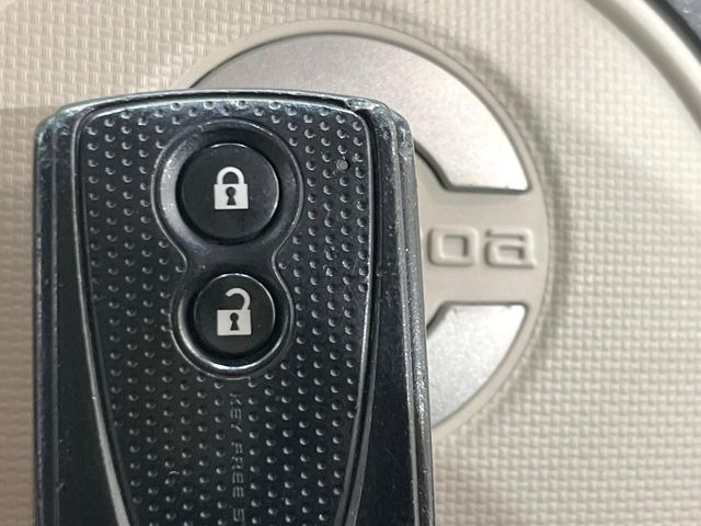 �y�L�[���X�z�������ꂽ�ꏊ����ł��{�^����Ńh�A�̊J���E�{�����ł���̂łƂ��Ă��֗�!�h�A�̌�������ɏ������邱�Ƃ�����܂����